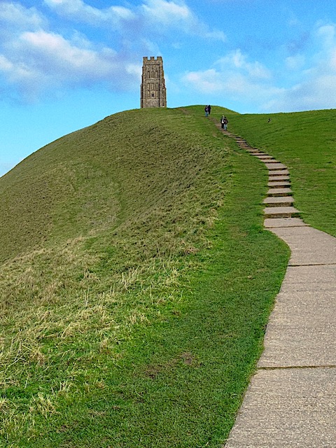 visit glastonbury tor by train